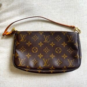 Louis Vuitton Monogram Pochette Accessories